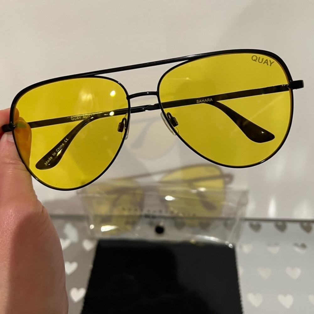 Quay x Desi Yellow Sunnies